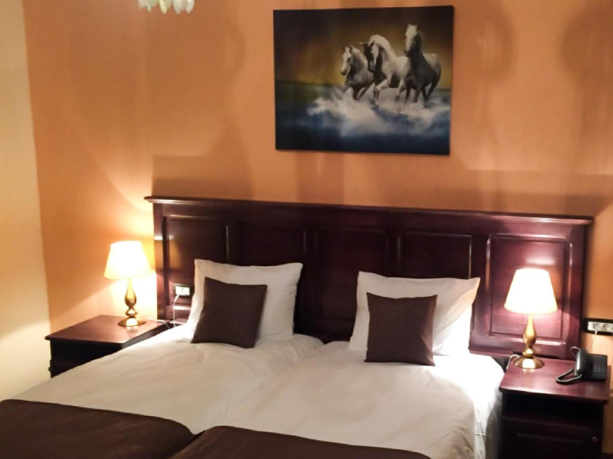 Laura Holiday Hotel Brăila Kamer foto